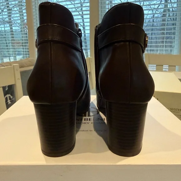 New Giani Bernini Chocolate Bootie size 11 - Picture 4 of 11